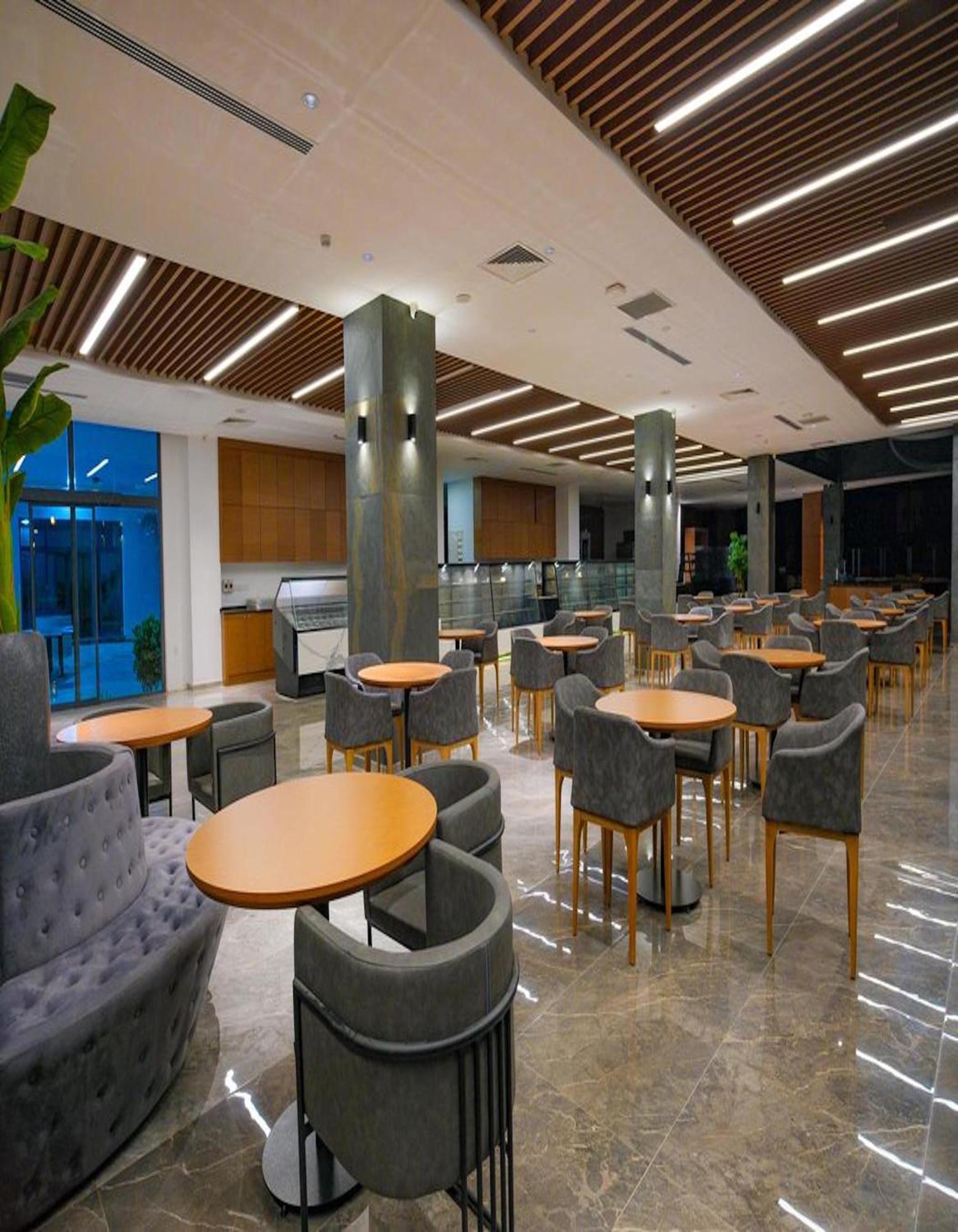 Ekor Elegance Hotel Famagusta  Exteriör bild
